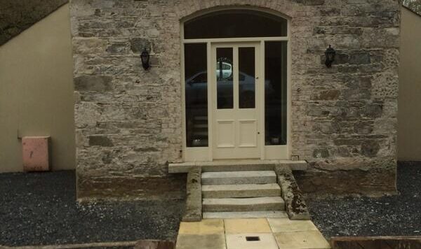 door a door a